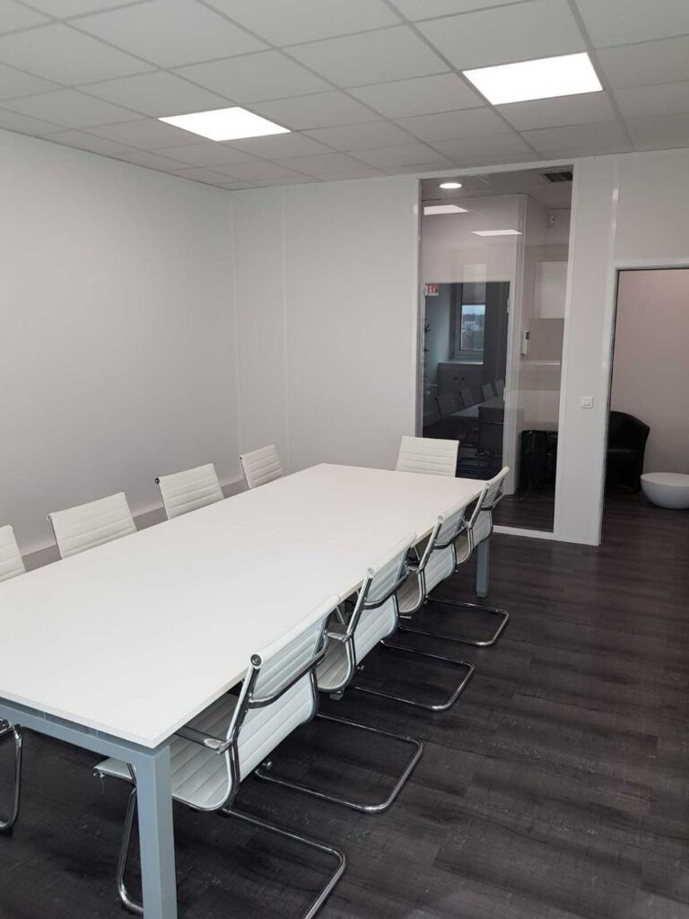 Bureaux 290 m² + 5 parkings — photo 5